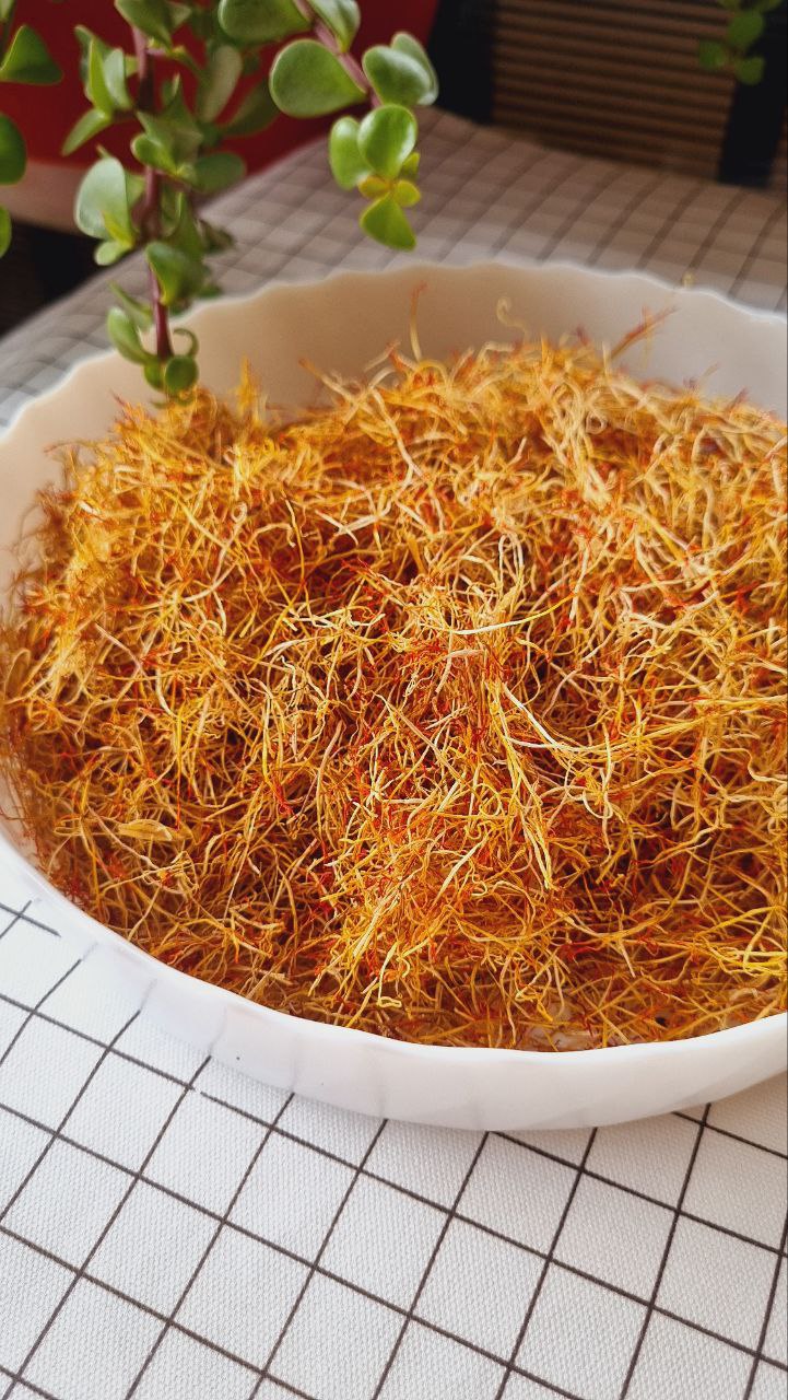 ادویه ریشه زعفران
